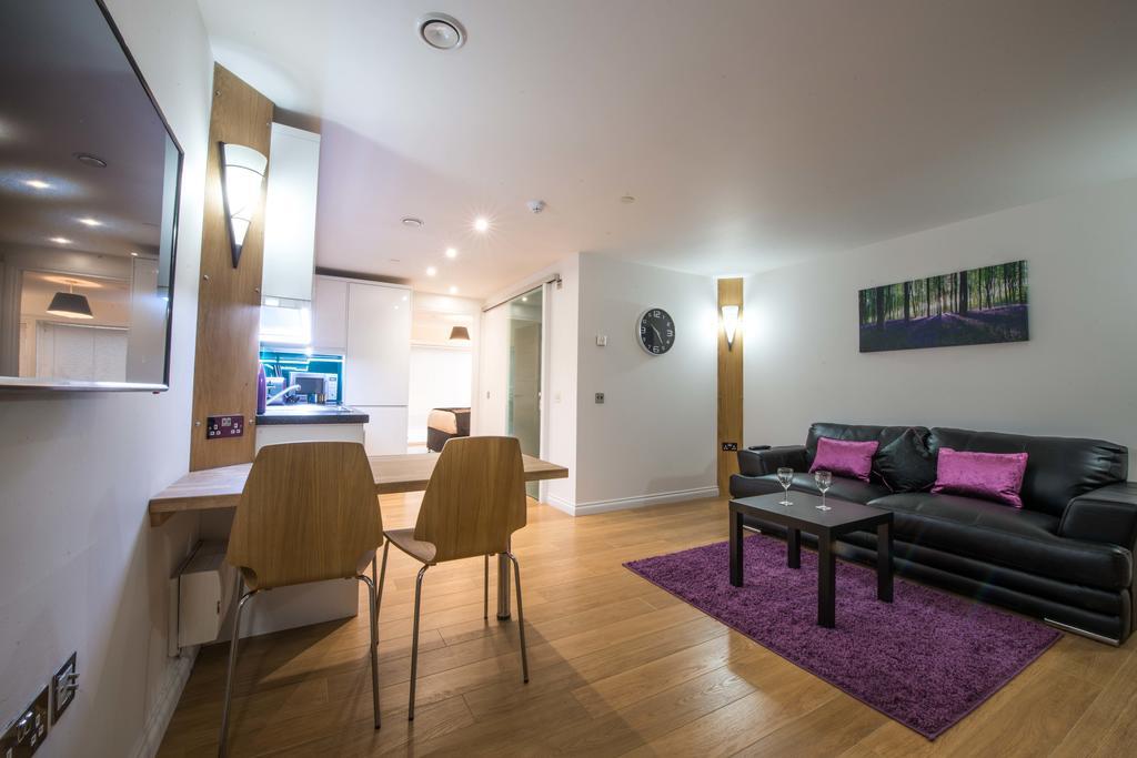Zinn Apartments - City Centre アバディーン エクステリア 写真