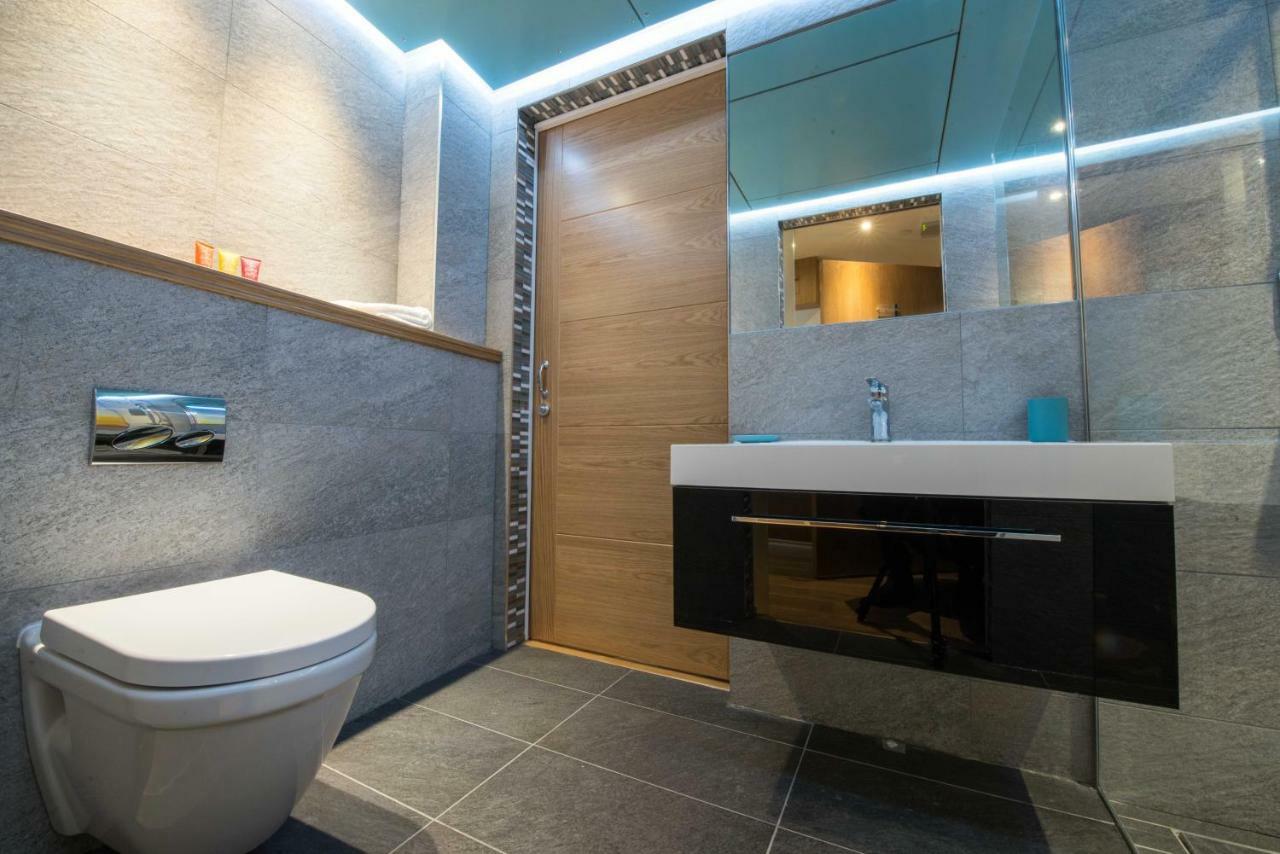 Zinn Apartments - City Centre アバディーン エクステリア 写真